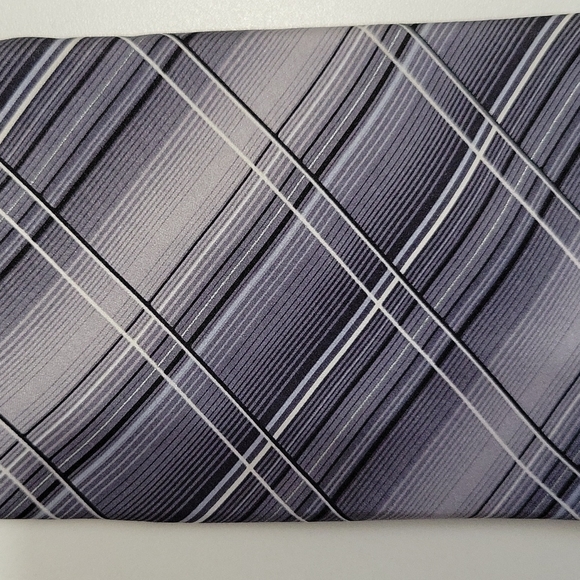 Stripe Tie - Picture 4 of 4